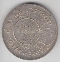 1979. 200Ft Ag "Nemzetközi gyermekév" T:BU