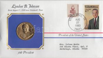 Amerikai Egyesült Államok 1983. 36. elnök "Lyndon B. Johnson" aranyozott emlékérem érmés bélyeges borítékon alkalmi bélyegzővel T:1 USA 1983. 36th President "Lyndon B. Johnson" gilt medallion on coin letter with stamps C:UNC