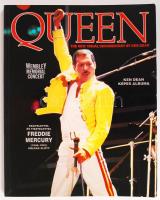 1992 Ken Dean: Queen Képes album. Kegyelettel és tisztelettel Freddie Mercury (1946-1991) emléke előtt. Fordította: Tótisz András, 1992, Budapest, Corvina kiadó, jó állapotban, rengeteg képpel, 23x29 cm