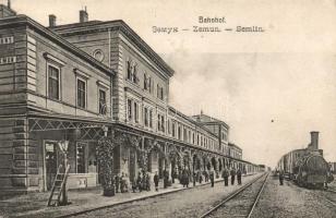 Zimony, railway station