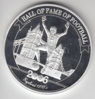 Uganda 2006. 2000Sh Ag "A labdarúgás halhatatlanjainak csarnoka - Anglia 1970-es évek" T:PP tanúsítvánnyal Uganda 2006. 2000 Shilling Ag "Hall of Fame of football - England 1970s" C:PP