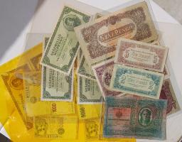 Kis bankjegy tétel 57 db korona, pengő, forint, néhány külföldivel T:II,III,IV