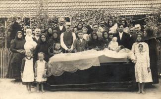 Hungarian funeral photo, post-mortem (fa)