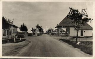 1936 Horvátjárfalu, határállomás a London-Isztambul országúton / border station (EB)