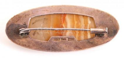 Ezüst (Ag.) kitüző csiszolt kővel, jelzett, bruttó: 17 g, h:5 cm/ Silver pin up