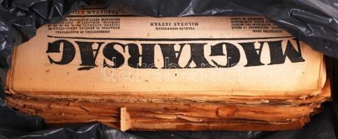 1930-1947 Sok száz újság: Nemzeti Újság, Magyar Hírlap, Magyar Nemzet, Pesti Hírlap, Magyarság, teli...