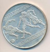 1982. 500Ft Ag "Labdarúgó VB-3 játékos" T:BU bőrtokban