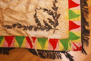 1911 Nagyméretű hímzett selyem zászló: "A m. kir. áll. polgáriskolai tanárképző" feliratta...