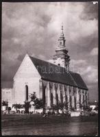 Cca 1920 Kerny István (1879-1963): A Mátyás templom Szegeden. (Alsóvárosi templom), vintage felvétel, jelzetlen a szerző hagyatékából, jobb felső sarka sérült, 39x28 cm