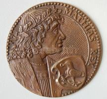 Modern, extrém nagyalakú zsűrizett "Mátyás király" Br plakett, igen kis példányszámban szignált T:2