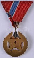 1951-. "Közbiztonsági Érem" arany fokozata a karhatalom tagjai részére T:2
