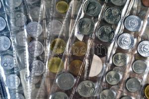 7db berakólap közel 300db fémpénzzel, sok magyar fillér az 1930-as évektől kezdve T:vegyes