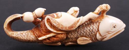 19. század. Pontyon lovagló bölcs. Necuke, faragott elefántcsont figura Japánból, alján jelzett / 
1...