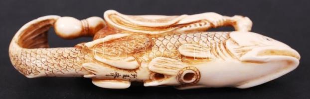 19. század. Pontyon lovagló bölcs. Necuke, faragott elefántcsont figura Japánból, alján jelzett / 
1...