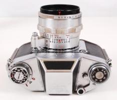 Fényképésztáskában (Touareg): Exa II. fényképezőgép, objektívek, (Tessar, Meyer, Witwinkel) fénymérő...