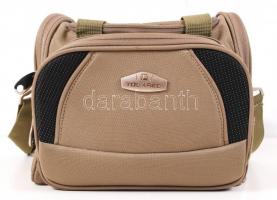 Fényképésztáskában (Touareg): Exa II. fényképezőgép, objektívek, (Tessar, Meyer, Witwinkel) fénymérő...