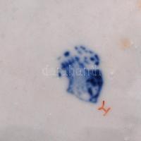 Sinkó András (1901-1976): Kislány cicával. Kézzel festett, jelzett Zsolnay figura, hibátlan / 
Littl...