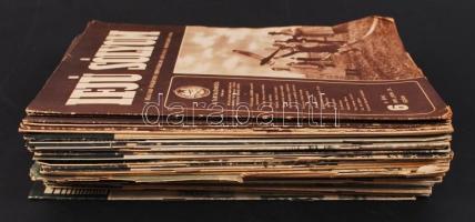 cca 1950-1960 A modellezés és az Ifjú sólyom c.  MHSZ modellezőlap 45  db száma, benne modell rajzok...