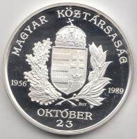Bognár György (1944-) 1989. "1956-1989 Magyar Köztársaság Emlékérem" Ag emlékérem (31.1g/0.925/42,5mm) dísztokban és tanúsítvánnyal T:PP