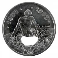 Szabó Géza (1939-) 1992. "Trianon Emlékérem" Ag emlékérem (44g/0.999/42,5mm) T:PP dísztokb...