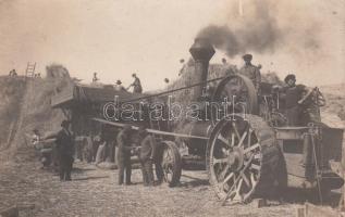 Aratómunkások / Harvest in Hungary, photo