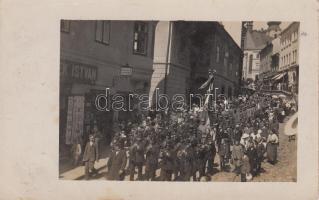 1916 Selmecbánya, Óvár; katonahősök ünneplése / celebrating soldiers, photo