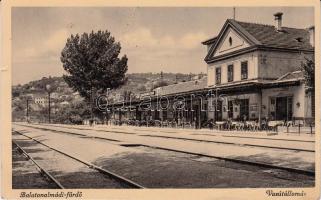 Balatonalmádi vasútállomás (kis szakadás / small tear)