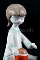 Hollóházi homokozó kislány, kézzel festett, jelzett, hibátlan, m:10 cm /  Playing girl, hand painted Holloházi porcelain figure