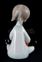 Hollóházi homokozó kislány, kézzel festett, jelzett, hibátlan, m:10 cm / 
Playing girl, hand painted...