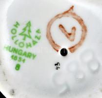 Hollóházi homokozó kislány, kézzel festett, jelzett, hibátlan, m:10 cm / 
Playing girl, hand painted...