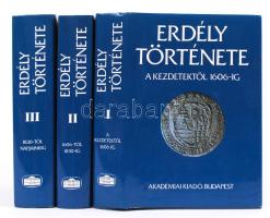 Makkai-Szász: Erdély története napjainkig I.-III. kötet. Bp., 1988 Akadémiai kiadó. Kiadói egészvászon kötésben, védőborítóval