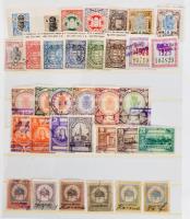 575 db régi okmánybélyeg érdekességekkel, 12 db berakólapon