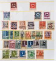 575 db régi okmánybélyeg érdekességekkel, 12 db berakólapon