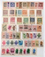 575 db régi okmánybélyeg érdekességekkel, 12 db berakólapon