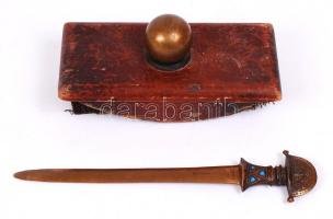 Fa és réz tapper, réz levélnyitóval /  Wood and brass ink blotter, brass letter opener