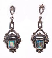 Női ezüst fülbevaló pár (Ag.) markazittal és pankagyló díszítéssel, h:4 cm, bruttó: 8,3 g