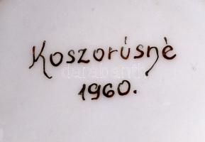 Koszorúsné 1960 jelzéssel, arany leveles váza, kézzel festett, hibátlan, m:24 cm