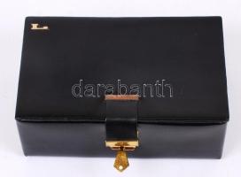 Szép állapotú zárható bőr ékszeres dobozka kulccsal / Jewellery box