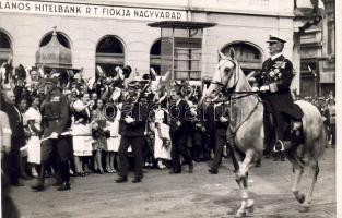 Nagyvárad Einmarsch von Horthy Foto AK