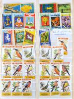 145 db gyufacímke, sorozatokkal, berakóban