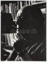 1975 Rédner Márta (1909-1991): Örkény István Kossuth-díjas író portréja;  jelzetlen; bemutatva a Magyarország ma című fotókiállításon 1975-ben, a Magyar Munkásmozgalmi Múzeumban; 24x18 cm