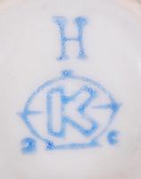 Hatalmas porcelán tétel, néhány csészén és kiöntőn lepattanás