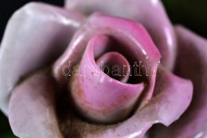 Kézzel festett Herendi porcelán rózsa, apró lepattanásokkal / Herend chinaware rose with small, repairaple paint-fault 8x6 cm