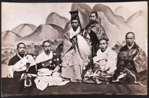 Cca 1900-1930 Japán zarándokok (Kerny István hagyatékából, de bizonyosan nem ő készítette) 15x23 cm