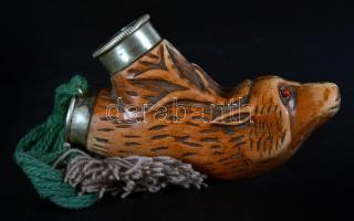 Faragott szarvas mintás pipafej, fa-fém, h:9 cm