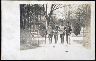 1917 Bolgár és osztrák-magyar katonatisztek Pöstyénben, fotólap /  Bulgarian and Austro-Hungarian military officers at Piestany, photo card