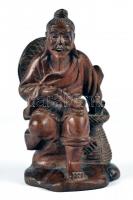 Faragott japán pipázó kereskedő, jelzés nélkül,  m:10 cm