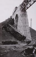 Frisnyák Zsuzsa: Volt egyszer egy vasút Bp., 2009. Indóház. Vasúttörténeti munka sok képpel