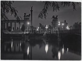 Cca 1940 Dulovits Jenő (1903-1972): Városligeti tó; vintage fotó; a Hungaria Magazin és a szerző pecsétjével, aláírva, 17x23 cm