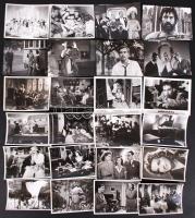 Cca 1930-1950 33 db 9x12 cm-es filmfotó 21 különféle magyar filmből, feliratozott, pecsételt